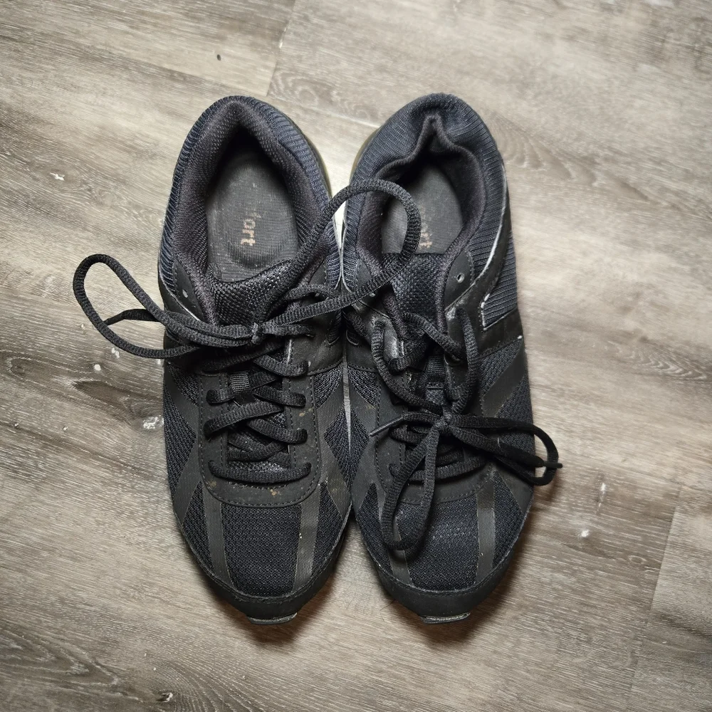 SafeT Step Black‎ Men sizes. 10.5 oil & slip resistant outsole